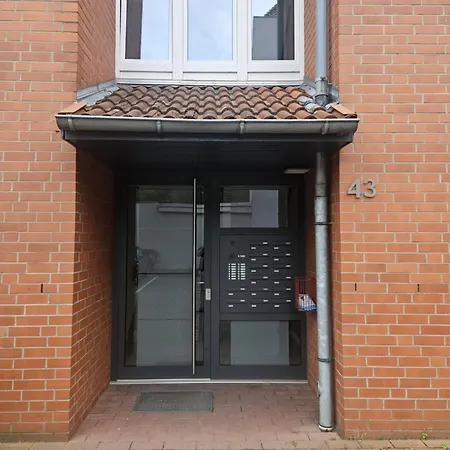 80 M2 Moderne Und Zentrale In Mit Eigenem Parkplatz *