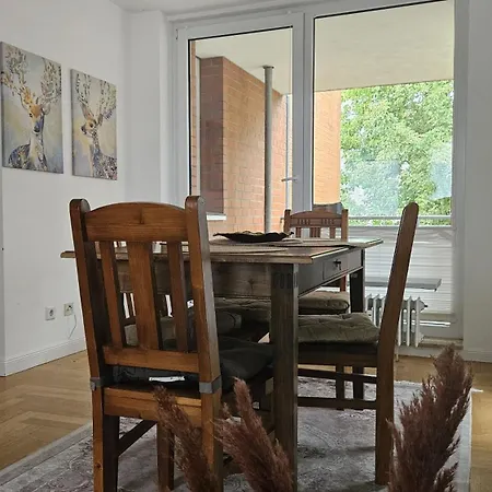 Apartment 80 M2 Moderne Und Zentrale In Mit Eigenem Parkplatz