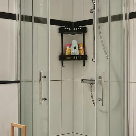 80 M2 Moderne Und Zentrale In Mit Eigenem Parkplatz Apartment