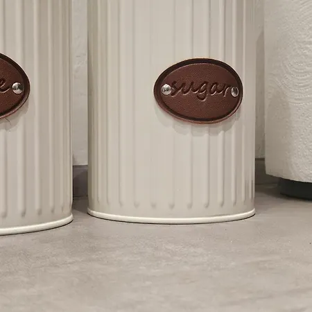 아파트 80 M2 Moderne Und Zentrale In Mit Eigenem Parkplatz *